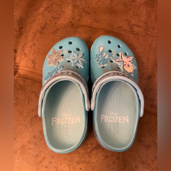 Kids Crocs Clogs, 11C, Let it go limited edition - Picture 4 of 8